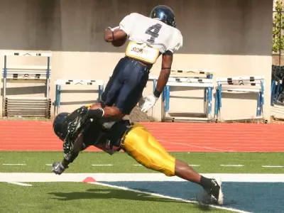 Racers Break Camp With Scrimmage Image