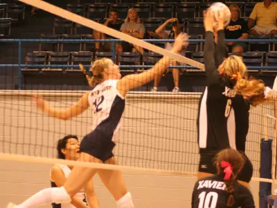 Racers Lose Close Match to Xavier to Start the 2009 Season Image