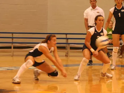 Volleyball Prepares for Tough Competition at adidas Classic Image