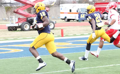 Huzzie fumble return vs Peay