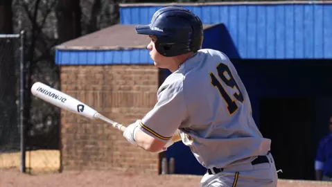 Rhodes follow through vs UNCA