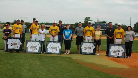 11 Baseball Senior Day