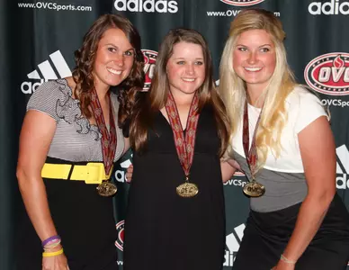 Morgan Cross, Delaney howson, Alexandra Lennartsson