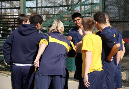 Men's Tennis-Huddle