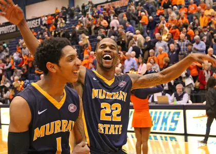 Cameron Payne, T.J. Sapp