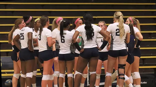 Belmont_huddle