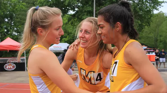 Aubrey Main, Ashyn Oren, Jessikha Ribeiro