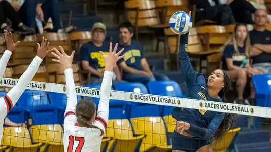 (c) 2022 David EatonMurray State volleyball home match vs. Illinois State