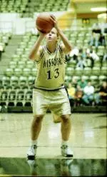 Evan Unrau scored her fourth double-double game of the year.