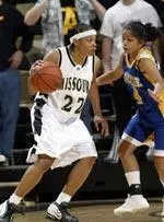 MyEsha Perkins scored a career-high 16 points in Missouri's loss at Iowa.