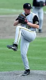 Travis Wendte pitched the final two innings for his sixth save.