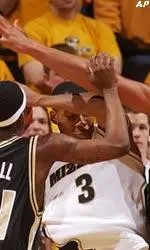 Missouri's Thomas Gardner is surrounded by Colorado players during the second half.