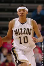 LaToya Bond had a game-high 22 points vs. Towson on Friday.