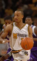 Jason Horton dished out six assists and recorded five steals in the win.