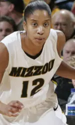 Sophomore Alyssa Hollins