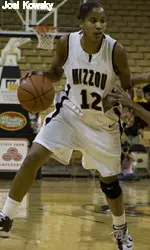 Hollins made the game-winning shot with two seconds left in the game