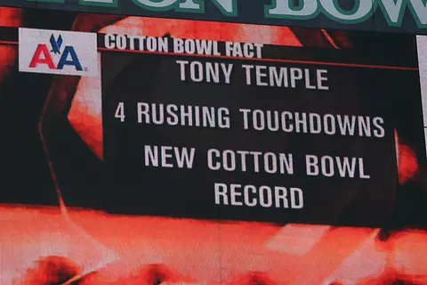 Cotton Bowl
Missouri vs. Arkansas
January 01, 2008
Dallas, TX
Photo by Charles Ludeke