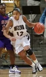 Junior Alyssa Hollins led Mizzou with 25 points, includuing five threes