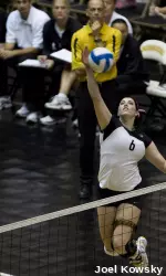 Julianna Klein leads with 19