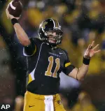 Blaine Gabbert throws a pass vs. Nebraska. (AP Photo/L.G. Patterson)