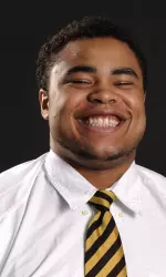 Dominique Bradley won the heavyweight bout, 4-1.