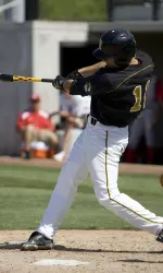 Junior Aaron Senne