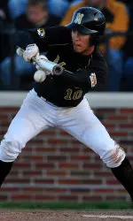 <i>Eric Garcia extended his hit streak to seven straight games.</i>