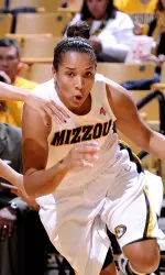 Sydney Crafton recorded 14 points and 12 rebounds on the night.