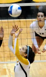 <I>Molly Kreklow was sensational on Friday, spreading 47 assists in just three sets.</i>