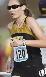 <i>Bailey Belvis</i>