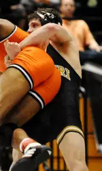 Houdashelt improved to 17-7 with his seventh major of the season versus NDSU.