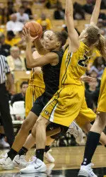 Bri Kulas scored a team-high tying 16 points on Tuesday night.