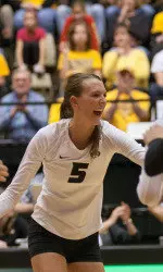 <i>Lisa Henning had a match-high 17 kills.</i>