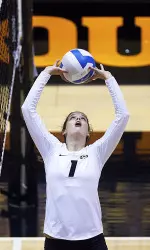 <i>Kreklow leads the nation in assists through 11 matches</i>