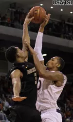 Jonathan Williams III blocks a shot in the second half.