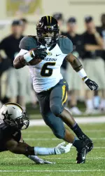 Marcus Murphy runs against Vanderbilt last season in Nashville.