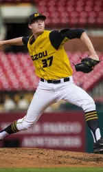 <i>Peter Fairbanks went 8.0 innings in a phenomonal midweek outing.</i>