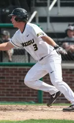 <i>Kendall Keeton had three hits in the loss.</i>