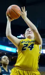 Sierra Michaelis finished with a career-high 22 points.