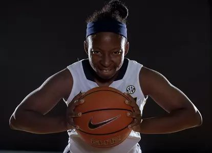 Carrie Shephard posed 3