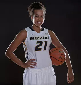 Cierra Porter posed 3