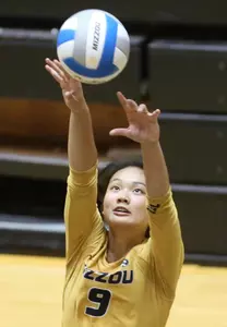 Carly Kan B&G-3