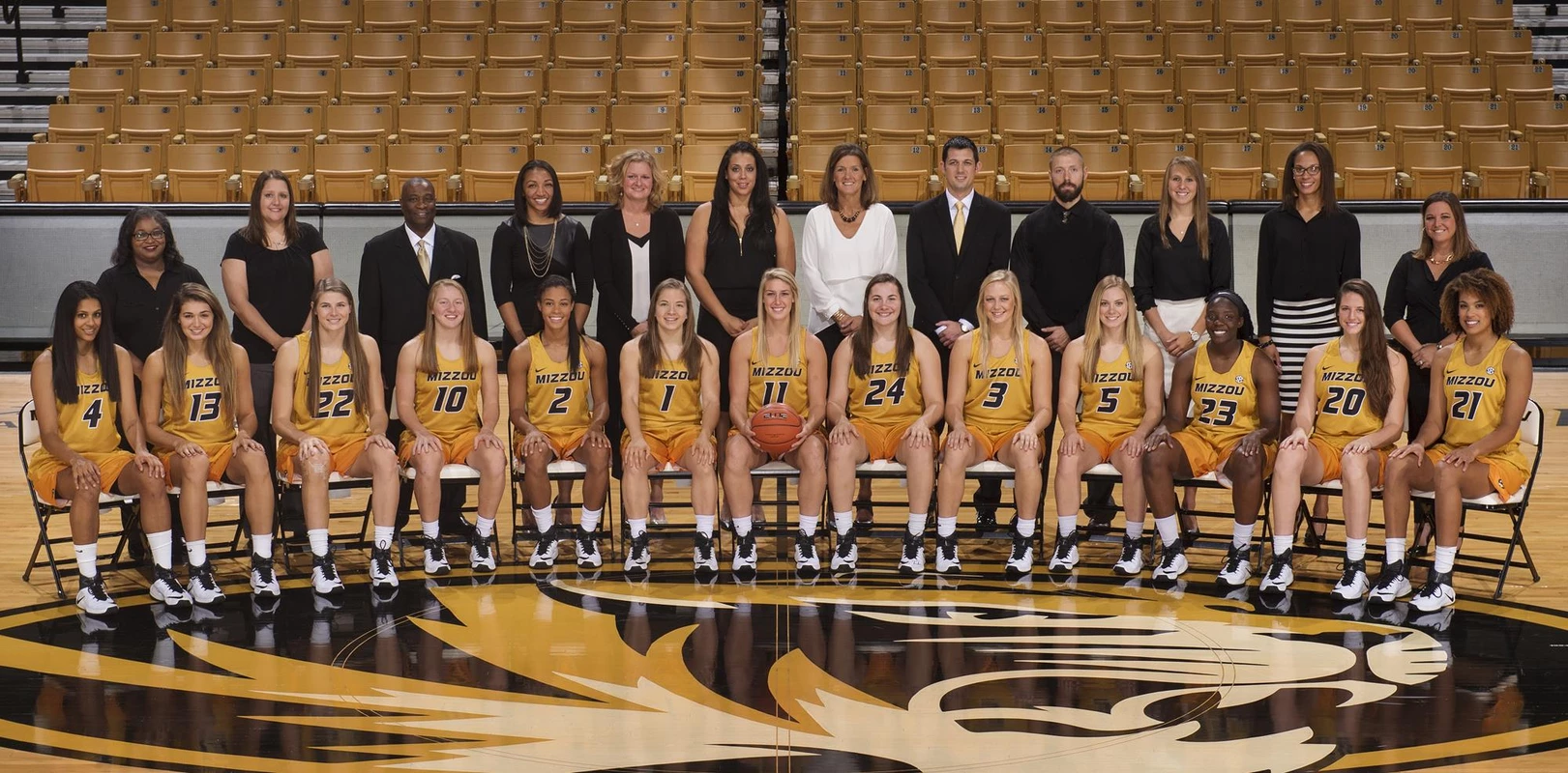 WBB Team Picture 2016-17