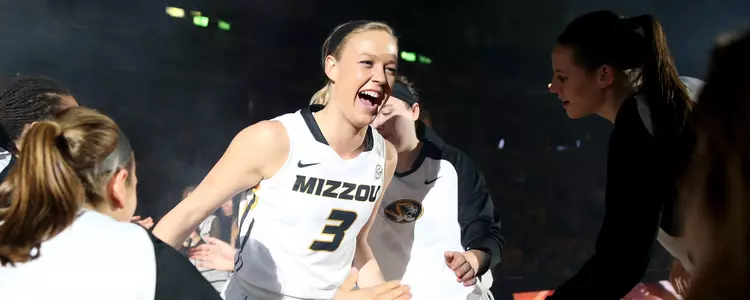 Sophie Cunningham Intro Banner Alabama 2016