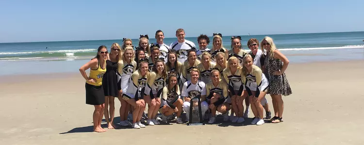 Cheer Squad at Daytona