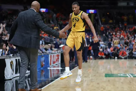 Illinois Fighting Illini vs. Mizzou Tigers at the Enterprise Center in St. Louis, Mo. on Saturday, Dec. 22, 2018. Cassie Florido/Mizzou Athletics