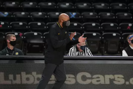 NCAA Men's Basketball: Mizzou Tigers vs. Wichita State Shockers