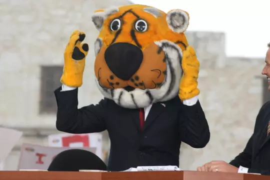 Corso Truman Head