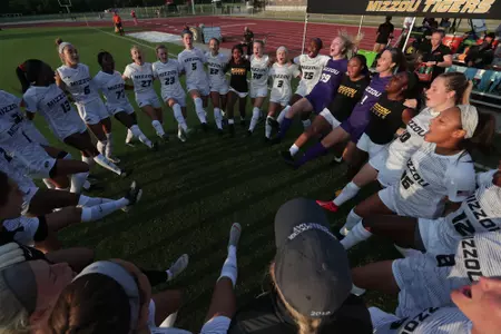Mizzou Soccer: Huddle