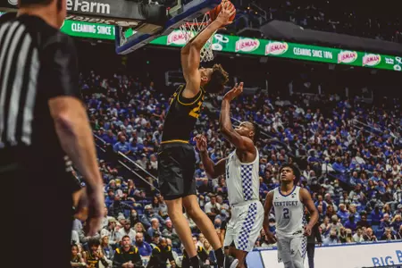 trevon brazile layup